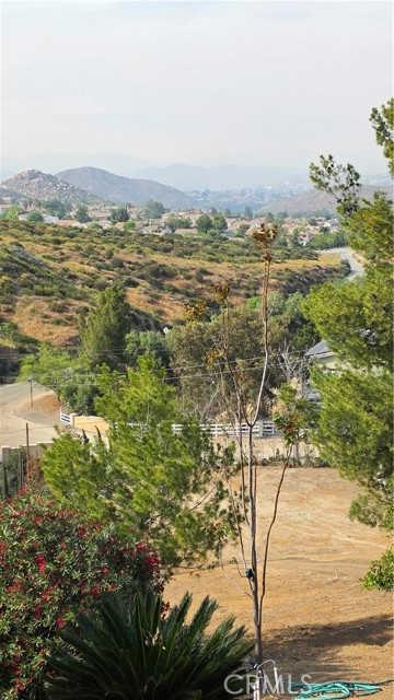 Detail Gallery Image 10 of 15 For 32360 Navajo Springs, Wildomar,  CA 92595 - 3 Beds | 3 Baths