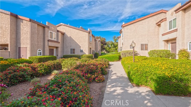 Detail Gallery Image 5 of 48 For 1710 S Mountain Ave #39,  Ontario,  CA 91762 - 2 Beds | 2/1 Baths