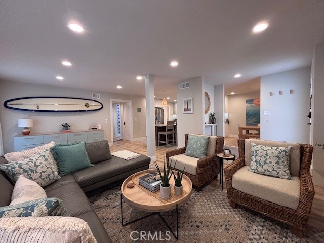 2ee3bb8a 705f 41c4 Bfff 5104e188d454