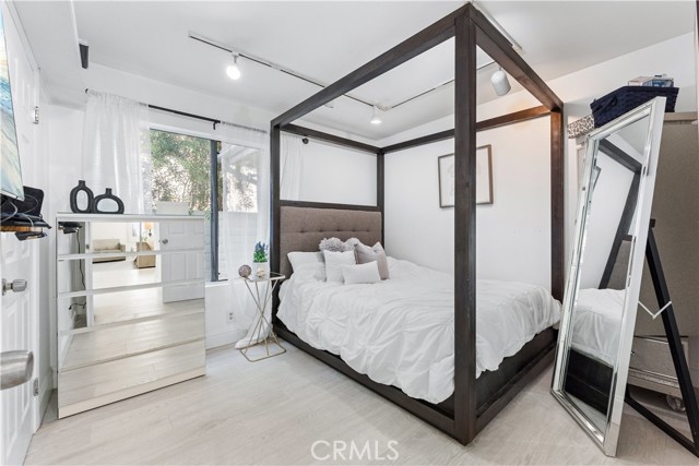 24652 Ashland Drive, Laguna Hills CA: https://media.crmls.org/medias/2ee46b48-ab2a-4ad2-893f-0f19f73e86c8.jpg