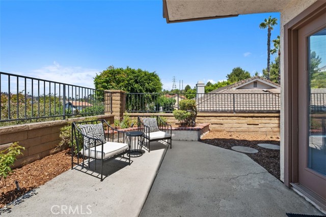 22571 Labrusca, Mission Viejo CA: https://media.crmls.org/medias/2ee4ba77-d20c-4b65-8626-1f418acaaa5a.jpg