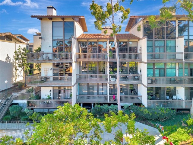 Front Image Thumbnail for CROC26034594