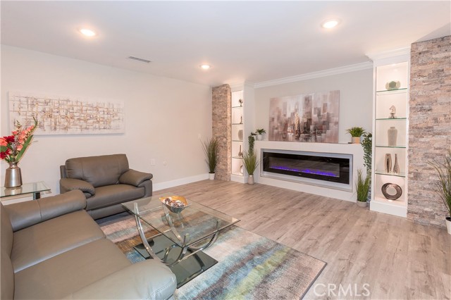 Detail Gallery Image 7 of 24 For 2404 via Mariposa 1c,  Laguna Woods,  CA 92637 - 2 Beds | 2 Baths