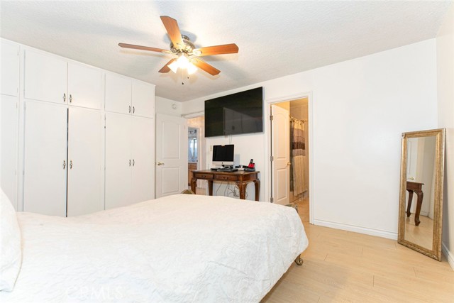 Detail Gallery Image 20 of 29 For 1748 N Kenmore Ave #203,  Los Angeles,  CA 90027 - 2 Beds | 2 Baths