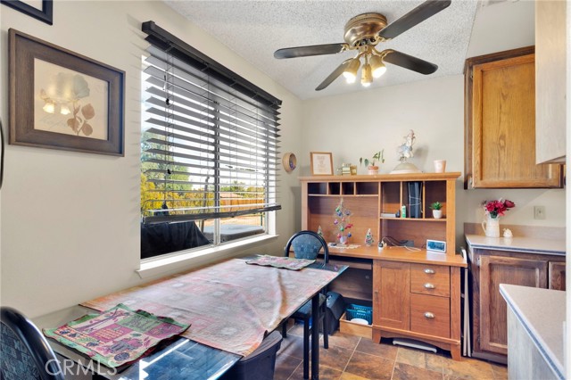 Detail Gallery Image 9 of 25 For 11121 Oakwood, Hesperia,  CA 92345 - 2 Beds | 1 Baths