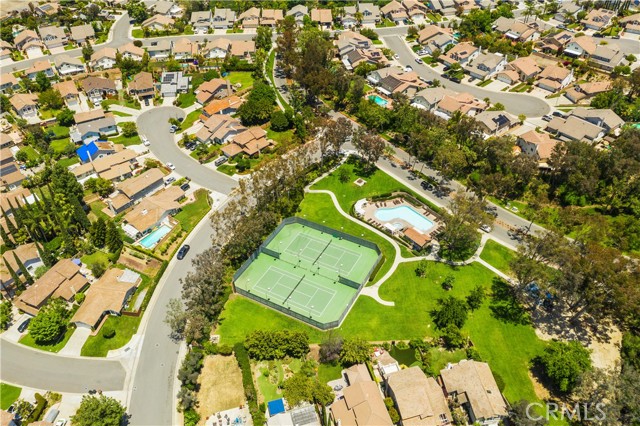 21376 Sleepy Glen Lane, Rancho Santa Margarita CA: https://media.crmls.org/medias/2ee7f59f-d11c-421c-8478-0855d59b4873.jpg