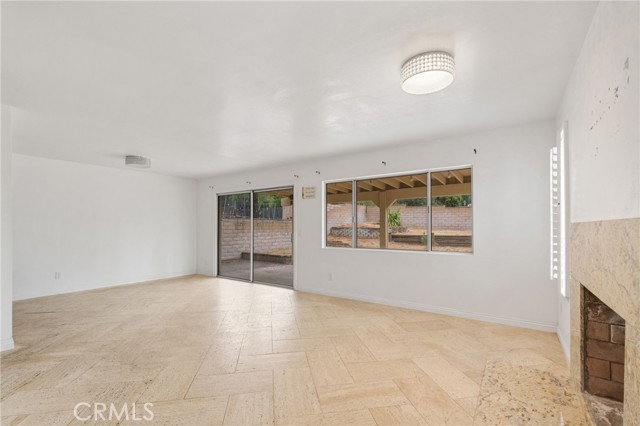 Detail Gallery Image 8 of 47 For 1636 Devore, San Bernardino,  CA 92407 - 3 Beds | 2/1 Baths