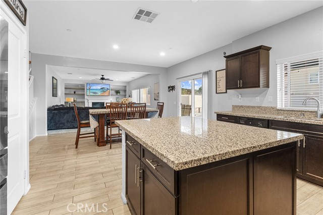 Detail Gallery Image 18 of 48 For 11264 Conner, Jurupa Valley,  CA 91752 - 5 Beds | 3 Baths