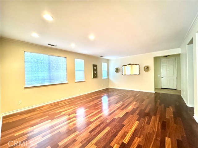 Detail Gallery Image 3 of 23 For 14344 Pointer, Corona,  CA 92880 - 4 Beds | 3 Baths