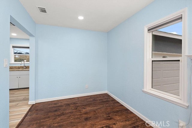 Detail Gallery Image 11 of 19 For 4485 Dwight Ave, Riverside,  CA 92507 - 3 Beds | 1 Baths
