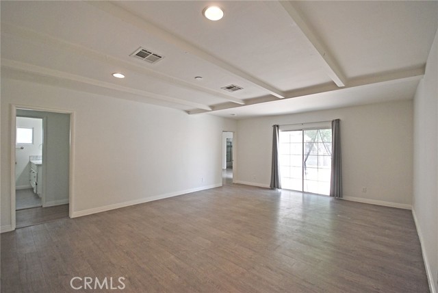 10622 Zelzah Avenue, Granada Hills CA: https://media.crmls.org/medias/2ee9b8a5-ac1e-4ce5-96ea-10bb18406edc.jpg