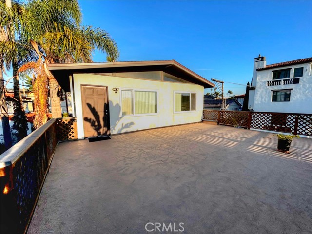 Detail Gallery Image 3 of 21 For 332 Encino Ln #F,  San Clemente,  CA 92672 - 1 Beds | 1 Baths