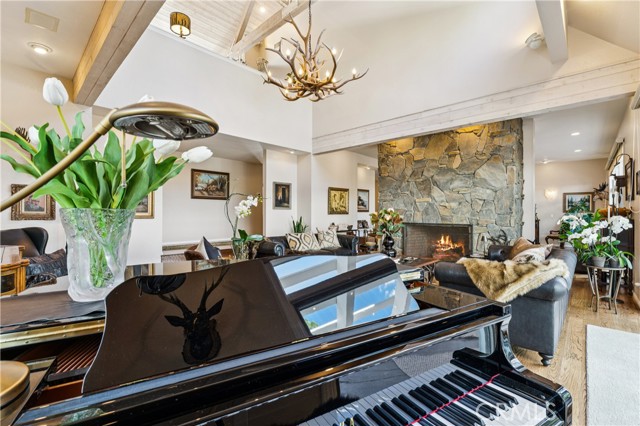 6 Bed Home for Sale in Lake Arrowhead, California