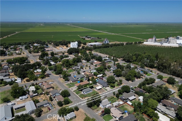 454 F St, Biggs CA: https://media.crmls.org/medias/2eeaf6ec-c87a-4726-9743-dcddeb8cbeac.jpg