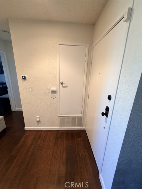 Detail Gallery Image 7 of 41 For 14630 Dickens St #307,  Sherman Oaks,  CA 91403 - 2 Beds | 2 Baths