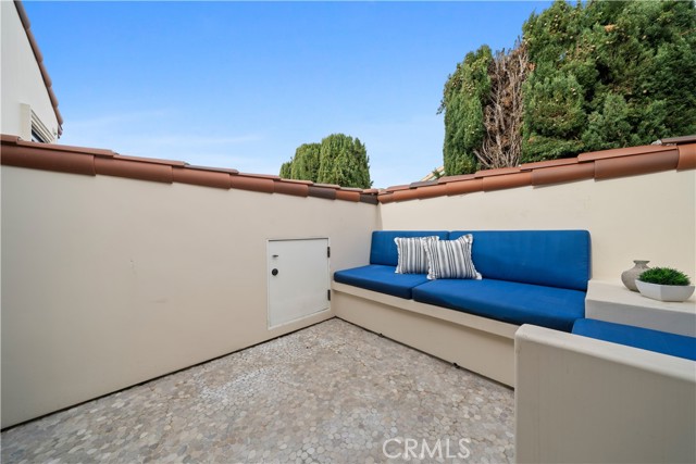 Detail Gallery Image 51 of 66 For 110 via Trieste, Newport Beach,  CA 92663 - 5 Beds | 5/1 Baths