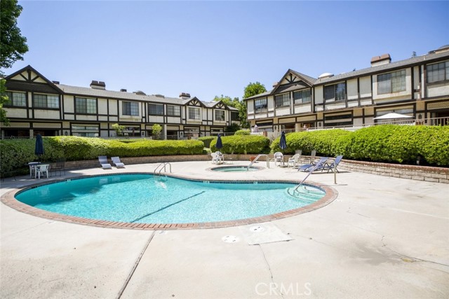Detail Gallery Image 36 of 41 For 20737 Roscoe Bld #102,  Winnetka,  CA 91306 - 3 Beds | 3 Baths