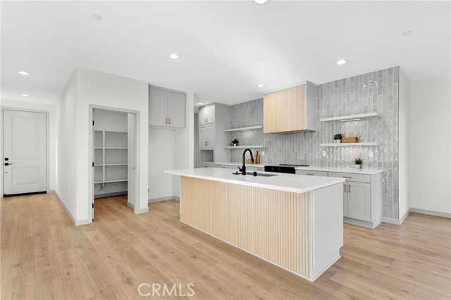 Detail Gallery Image 8 of 34 For 17795 Vista Point Dr, Victorville,  CA 92395 - 4 Beds | 3 Baths