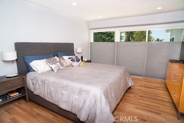 8464 Moorcroft Avenue, West Hills CA: https://media.crmls.org/medias/2eed6ea6-0ec3-49dc-b80a-f11847c79bbd.jpg
