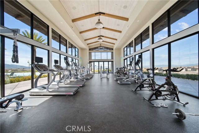 Detail Gallery Image 49 of 56 For 17715 Hillside, Canyon Country,  CA 91350 - 4 Beds | 4 Baths