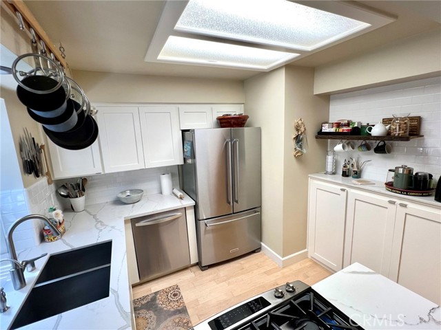 Detail Gallery Image 12 of 64 For 1775 Avon Ave, Cambria,  CA 93428 - 3 Beds | 2 Baths