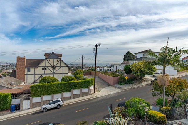 Detail Gallery Image 20 of 23 For 2117 S. Cabrillo Ave., San Pedro,  CA 90731 - 2 Beds | 1 Baths