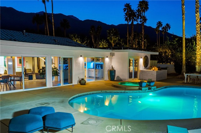 Detail Gallery Image 18 of 72 For 2736 S Camino Real, Palm Springs,  CA 92264 - 4 Beds | 3 Baths
