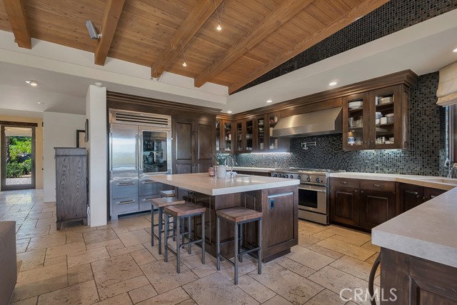 Detail Gallery Image 15 of 68 For 27409 Pacific Coast Hwy, Malibu,  CA 90265 - 4 Beds | 4 Baths