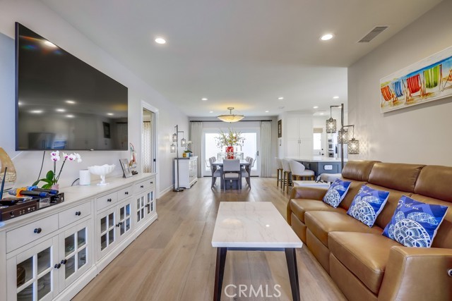 Image 10 of 62 For 627 7th Street