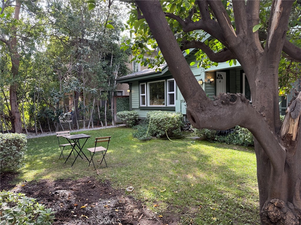 301 N Hudson Avenue #C