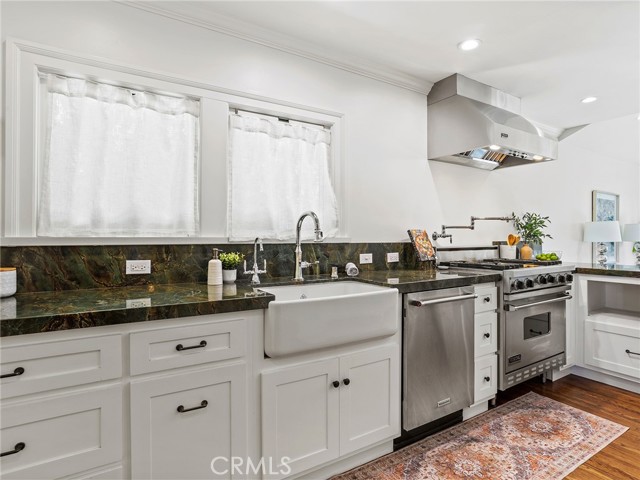 Detail Gallery Image 10 of 62 For 10404 Margate St, North Hollywood,  CA 91601 - 3 Beds | 2 Baths