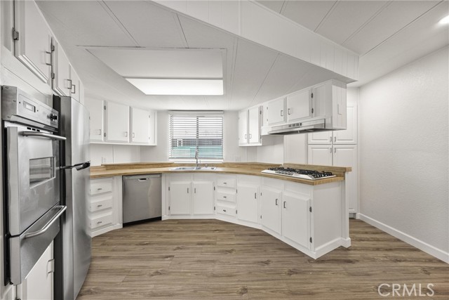 Detail Gallery Image 11 of 31 For 103 Cedarwood Ln, Bakersfield,  CA 93308 - 3 Beds | 2 Baths