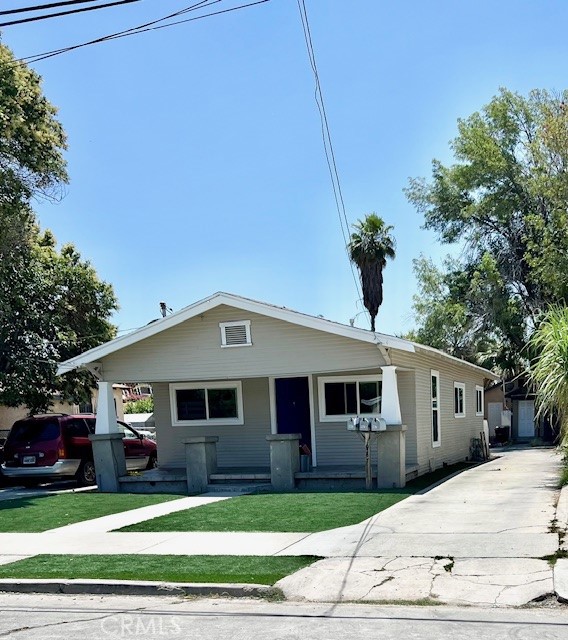 987 Spruce Street, San Bernardino, CA 92411