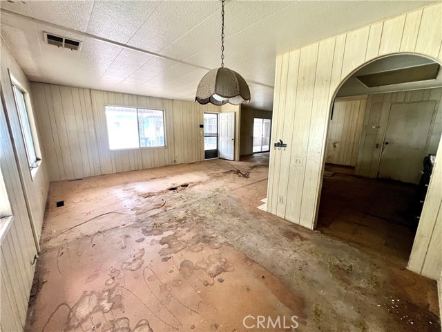 5800 Hamner, Eastvale CA: https://media.crmls.org/medias/2ef42df4-0c60-42b5-b86b-f35fe762009f.jpg