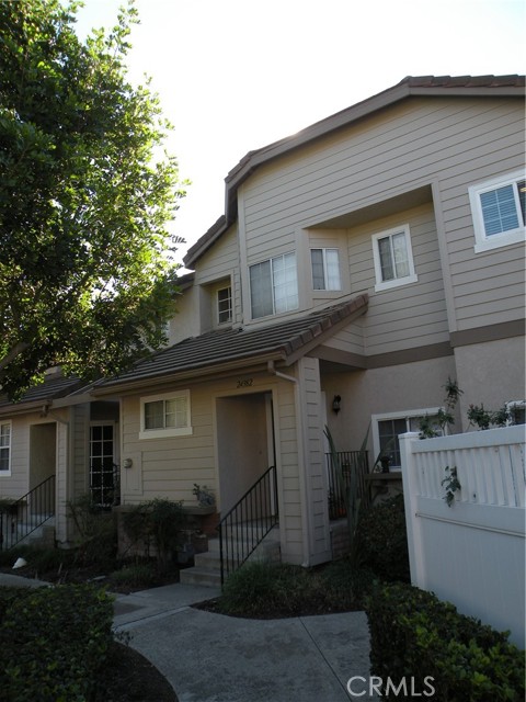 Detail Gallery Image 6 of 9 For 24382 Larchmont Ct #66,  Laguna Hills,  CA 92653 - 2 Beds | 2/1 Baths