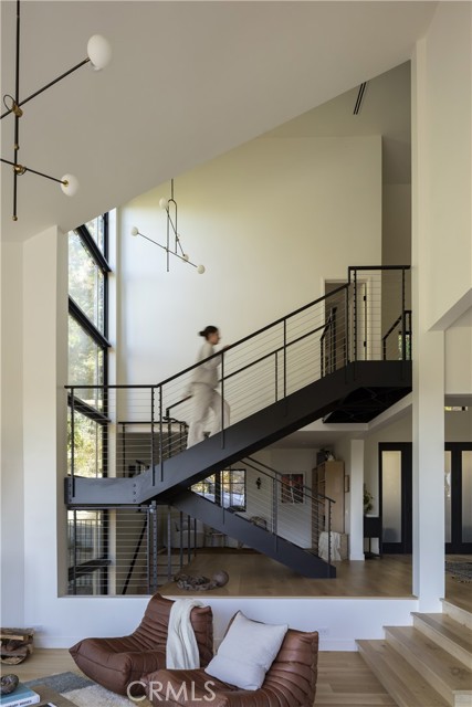 Detail Gallery Image 12 of 47 For 654 S Cumberland, Lake Arrowhead,  CA 92352 - 5 Beds | 5 Baths