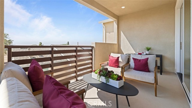 Detail Gallery Image 10 of 34 For 300 Junco, Irvine,  CA 92618 - 3 Beds | 3 Baths