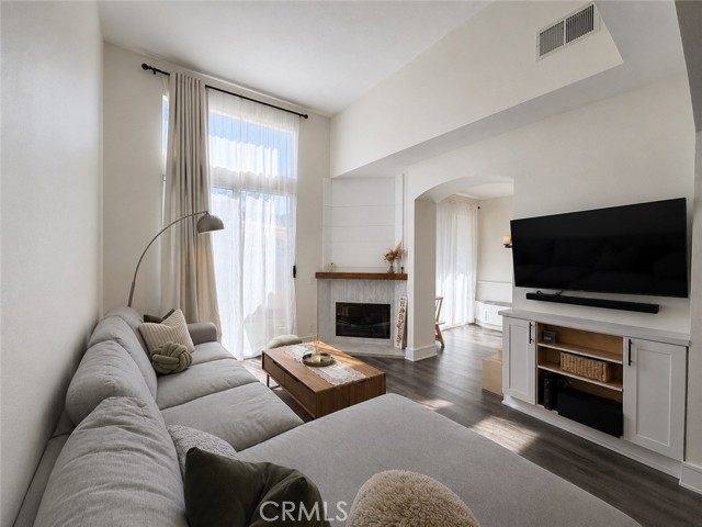 Front Image Thumbnail for CRTR26153222
