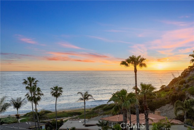 504 Avenida De La Riviera, San Clemente CA: https://media.crmls.org/medias/2ef4b335-91dd-4532-8471-00a6d1d3dbc2.jpg