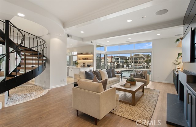 16201 Santa Barbara Lane, Huntington Beach CA: https://media.crmls.org/medias/2ef4be9b-2e09-4adf-9b1e-2426fbc6835f.jpg