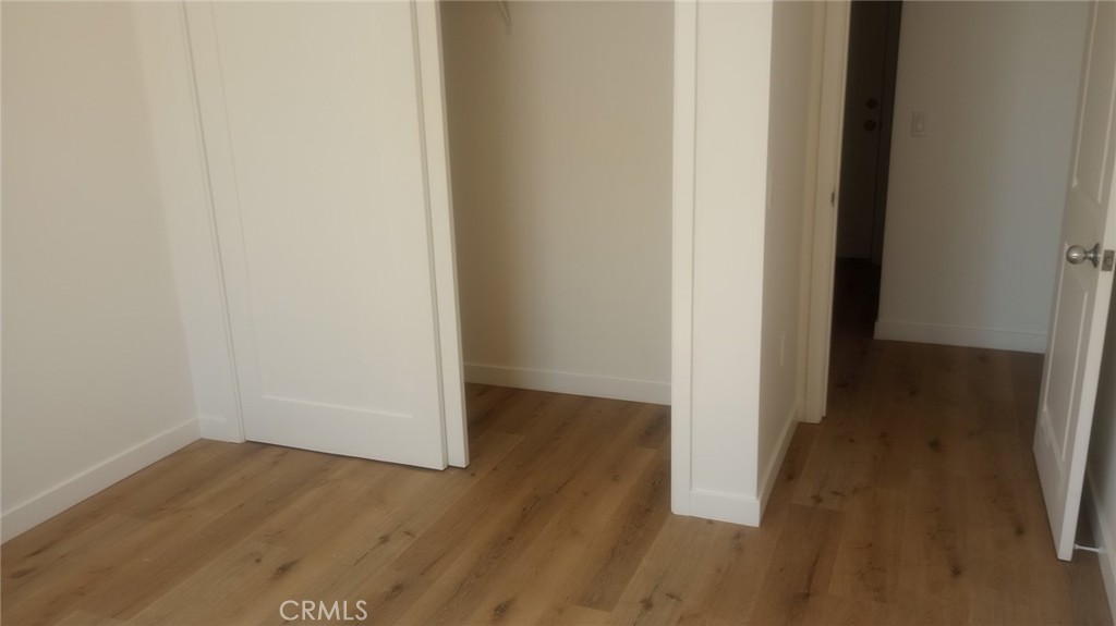 https://media.crmls.org/medias/2ef4f9a2-3efc-4ba7-b889-0561f3625680.jpg?preset=X-Large