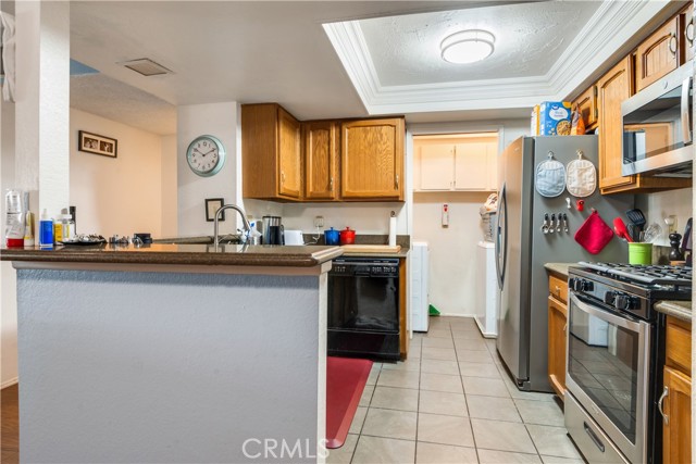 242 E Fern Avenue, Redlands CA: https://media.crmls.org/medias/2ef7bbc3-ccfc-439d-bdf5-5d53da35a33c.jpg