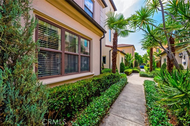 182 Firefly, Irvine CA: https://media.crmls.org/medias/2ef7e0a0-ecc7-4bc3-b65e-23ec4c8924ab.jpg