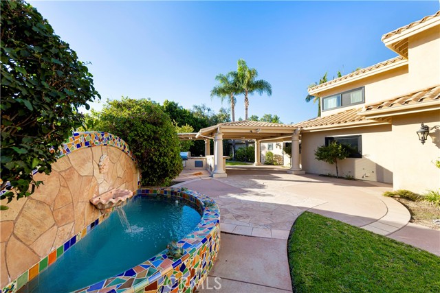 Detail Gallery Image 13 of 75 For 185 S Trish Ct, Anaheim Hills,  CA 92808 - 5 Beds | 4/1 Baths