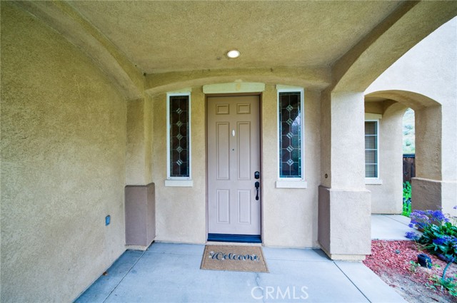 Detail Gallery Image 3 of 52 For 26244 Charismatic Ct, Moreno Valley,  CA 92555 - 4 Beds | 2/1 Baths