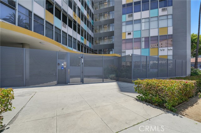 Detail Gallery Image 1 of 36 For 100 Atlantic Ave #1012,  Long Beach,  CA 90802 - 2 Beds | 1 Baths