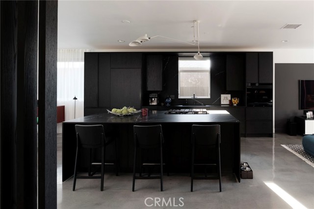 Detail Gallery Image 15 of 50 For 5473 E 4th, Long Beach,  CA 90814 - 3 Beds | 2/1 Baths