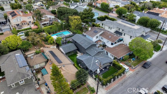 1012 10th Street, Manhattan Beach CA: https://media.crmls.org/medias/2ef9f30c-1f15-4393-9182-8932daf6735d.jpg