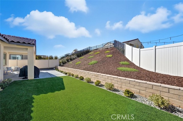 Detail Gallery Image 5 of 39 For 17806 Top Court, Canyon Country,  CA 91350 - 2 Beds | 2 Baths