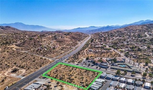 Detail Gallery Image 3 of 7 For 29 Palms, Yucca Valley,  CA 92284 - – Beds | – Baths